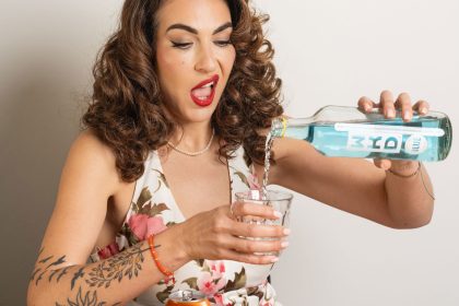 ESTHER MANITO SLAGBOMB UK TOUR – SEPTEMBER 2025 – FEBRUARY 2026